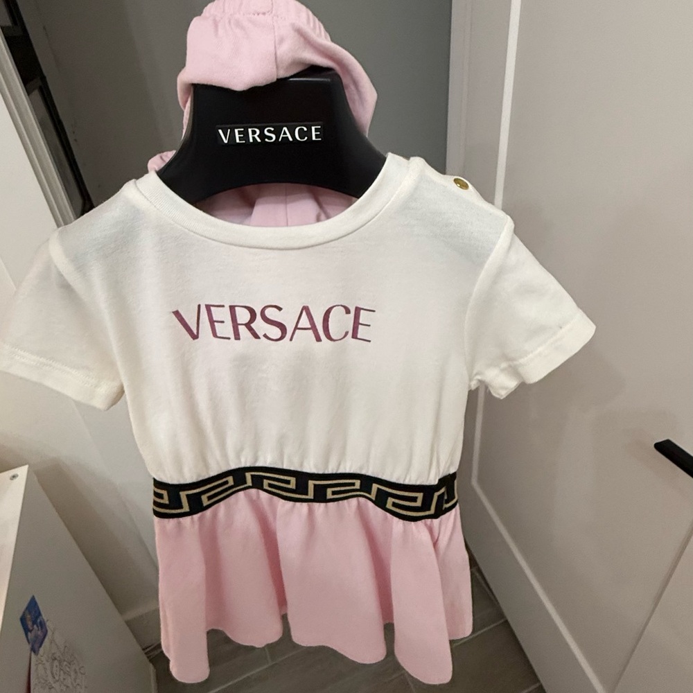 Versace infant dress 👑